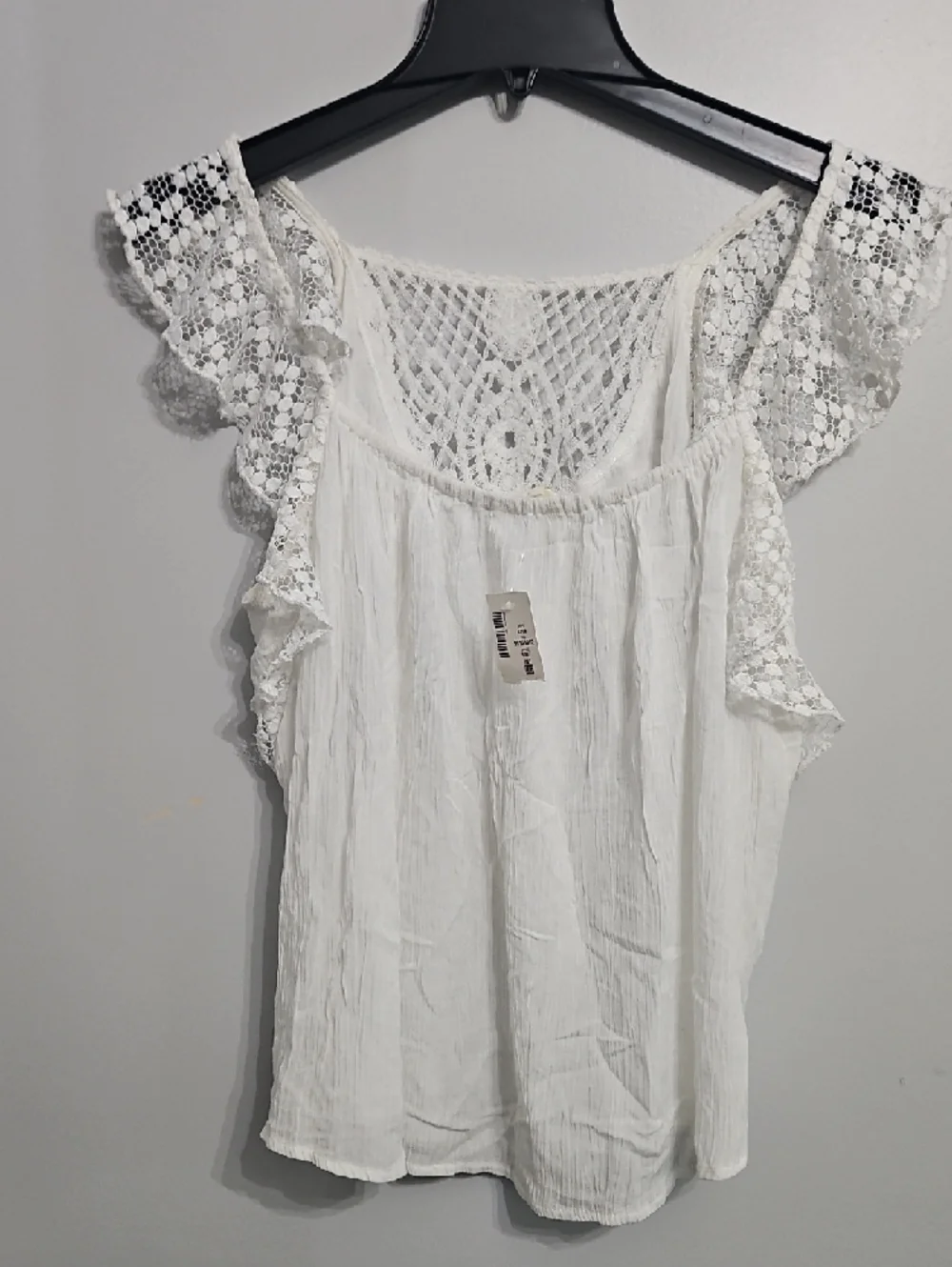 Aeropostale White Crochet Yoke Ruffle Camisole - Picture 3 of 4
